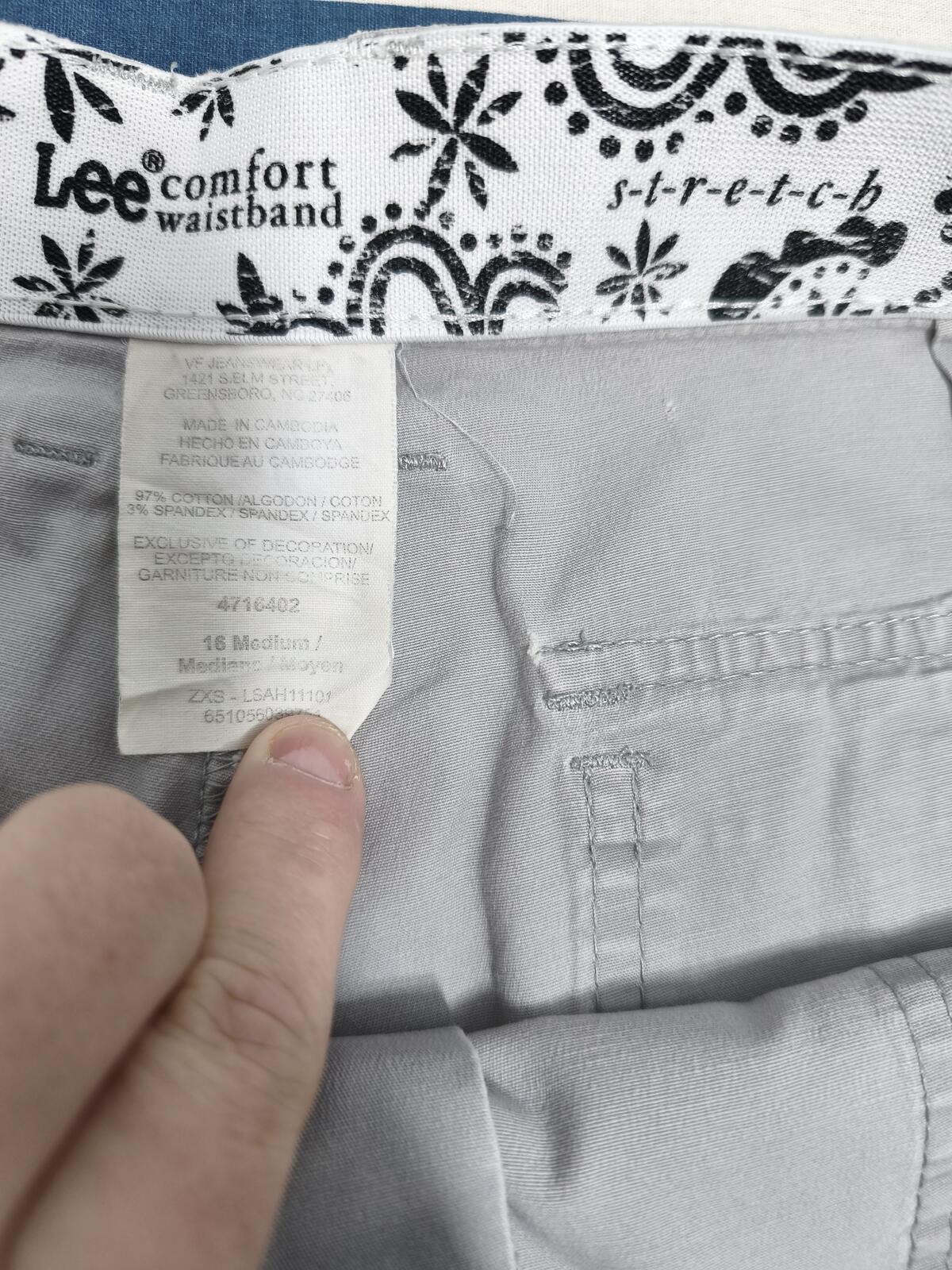 Vintage Lee Comfort Waistband Shorts Grey Stretch Utility Hiking Casual 36W