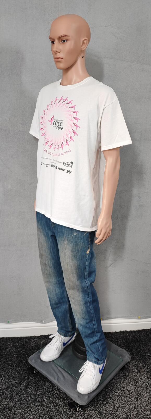 Vintage 2010 Race Cure Graphic T-Shirt White Retro Y2K Men's Size Large L