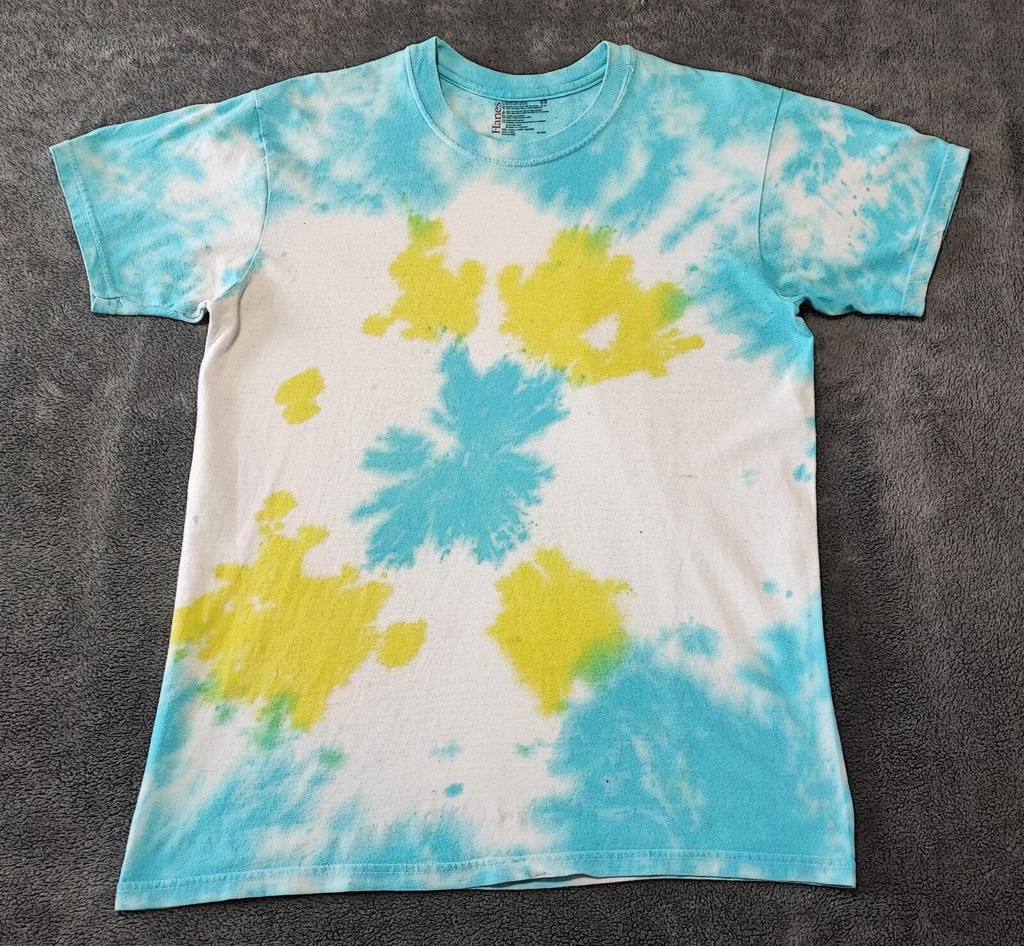 Vintage Hanes Psychedelic Tie Dye Graphic T-Shirt Blue Yellow Men's Size Medium M
