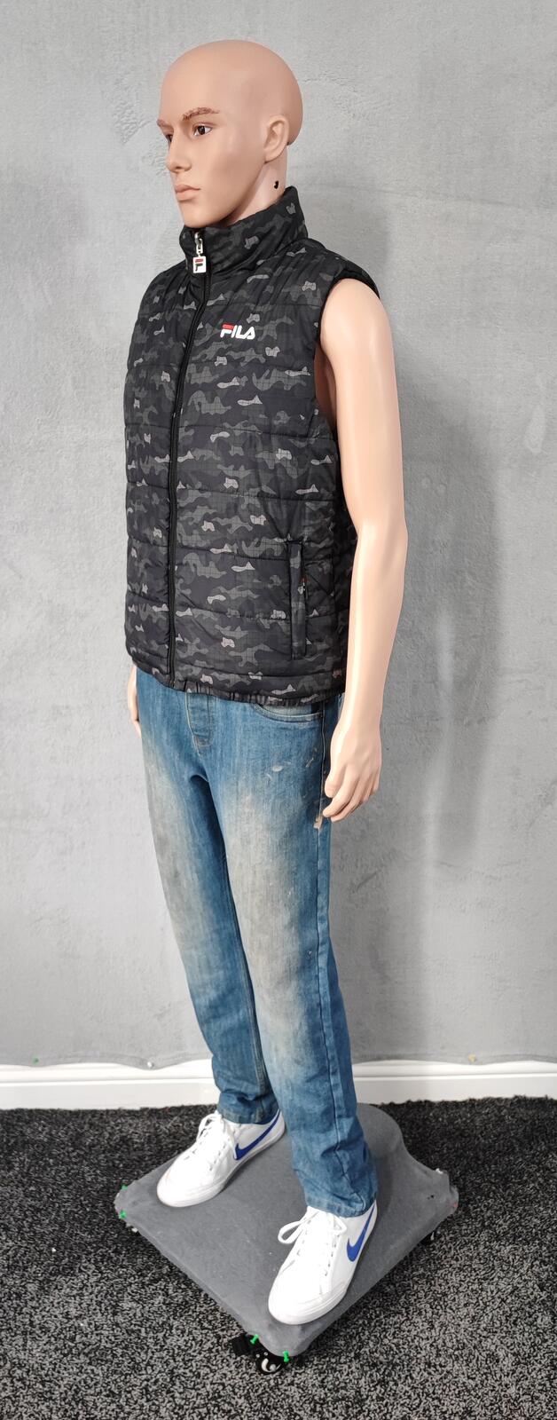 Vintage Fila Reversible Padded Gilet Vest Black Grey Camo Men Size Medium