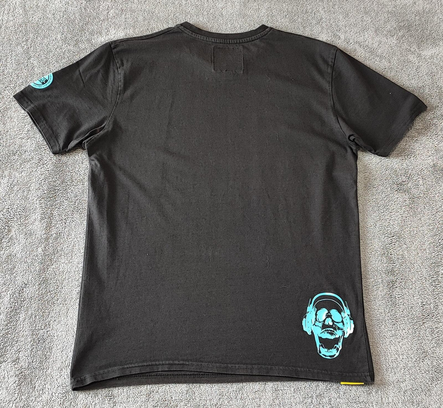 Vintage Henleys Skull Graphic T-Shirt Black Retro Y2K Men's Size Small S