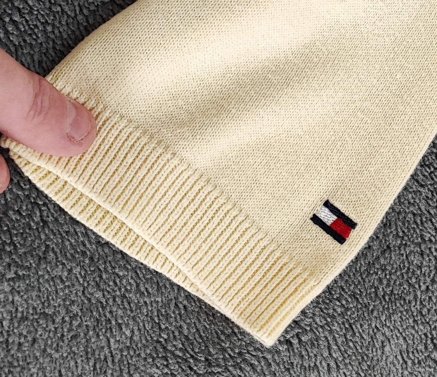 Vintage Tommy Hilfiger Embroidered Logo Rugby Shirt Yellow Retro 90s Size Small