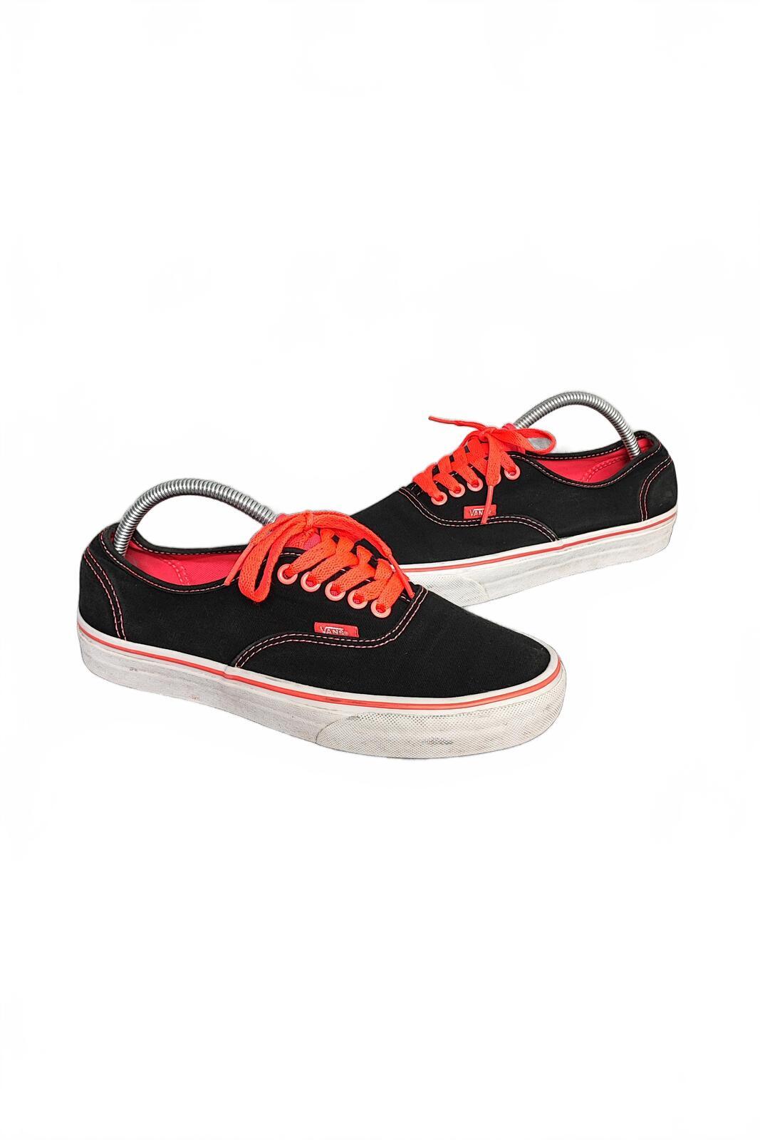 Vintage Vans Classic Plain Black Canvas Skate Trainers Shoes Men Size UK 6.5