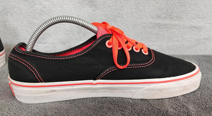 Vintage Vans Classic Plain Black Canvas Skate Trainers Shoes Men Size UK 6.5