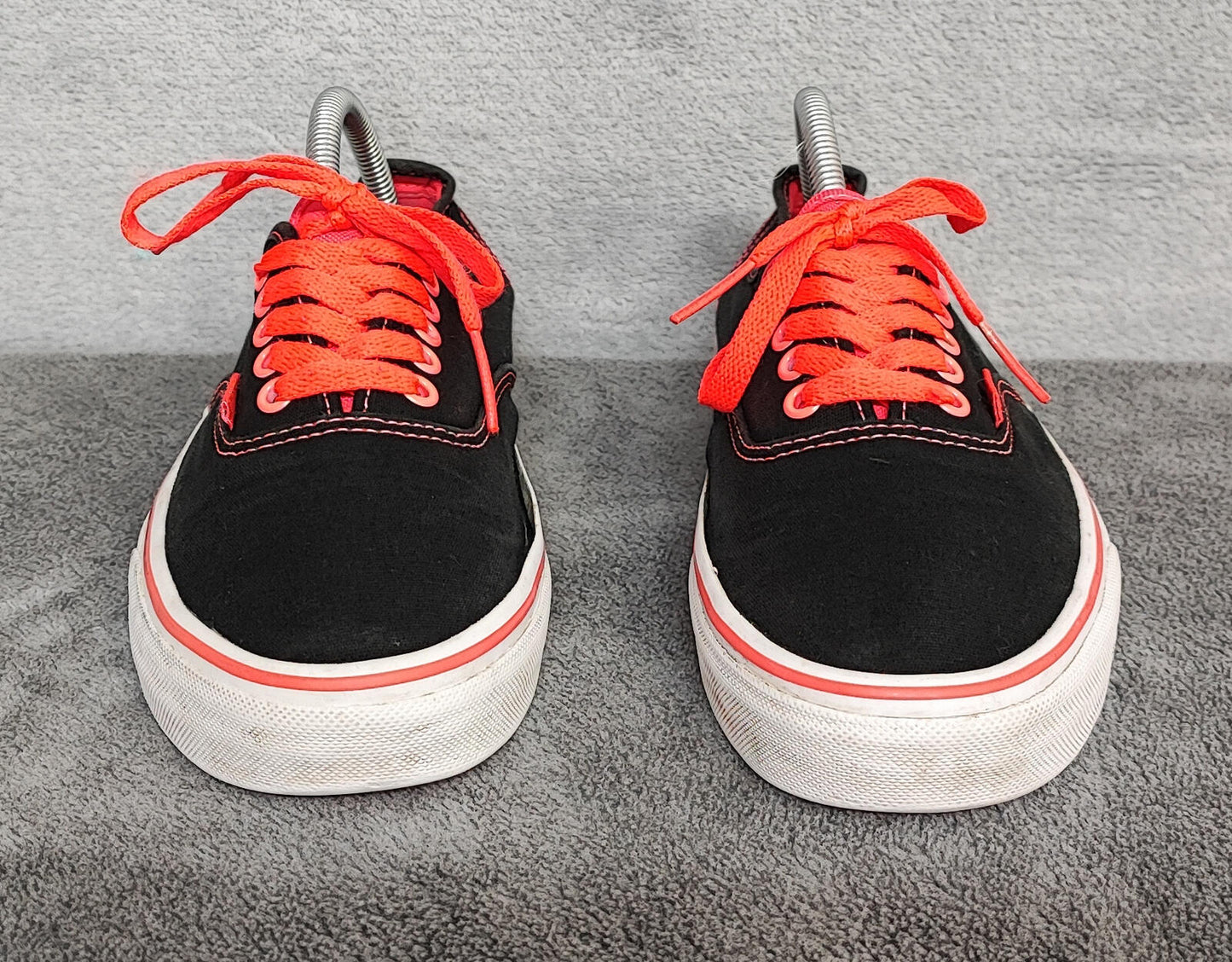 Vintage Vans Classic Plain Black Canvas Skate Trainers Shoes Men Size UK 6.5