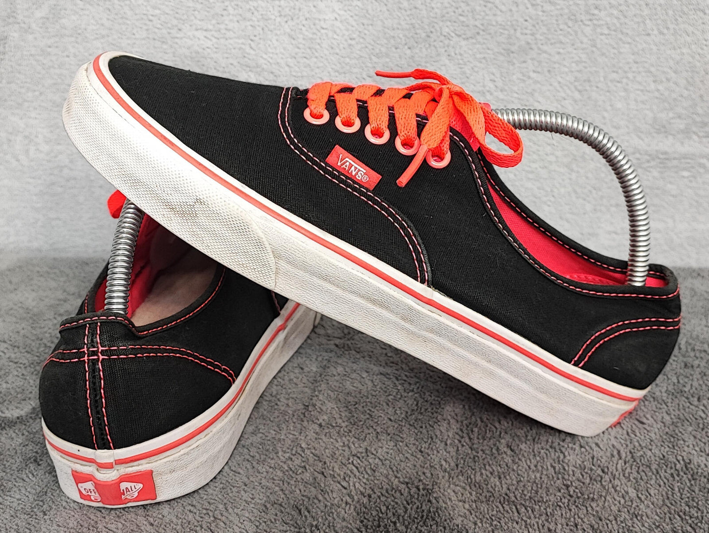 Vintage Vans Classic Plain Black Canvas Skate Trainers Shoes Men Size UK 6.5
