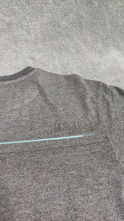 Vintage Henleys DLX Project Graphic T-Shirt Grey Retro Y2K Men's Size Medium M