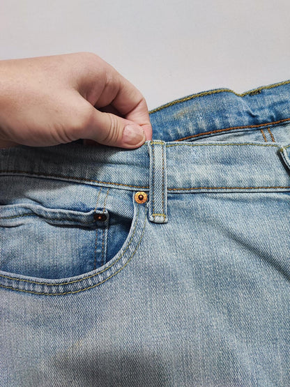 Vintage Levi's 541 Athletic Taper Jeans Faded Light Blue Thrashed Men's W40 L34