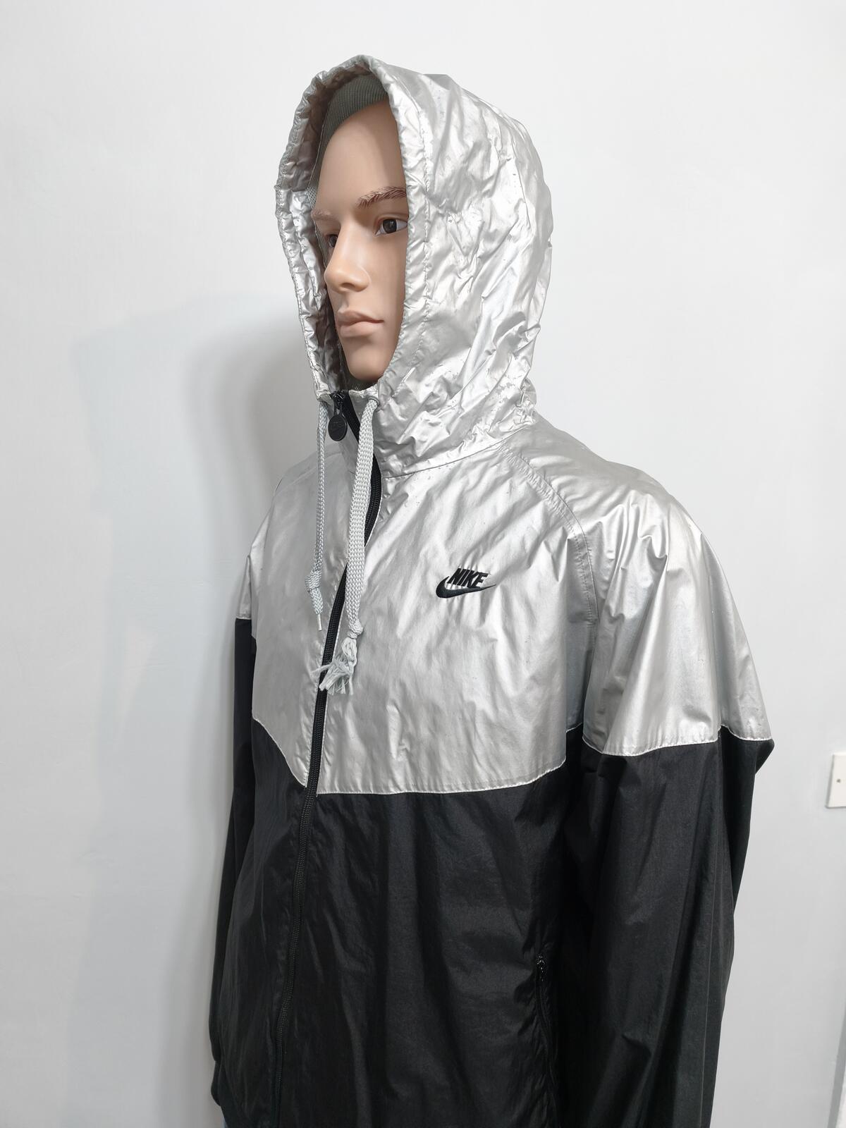 Vintage Nike "Big Shirt" Era Metallic Silver Foil & Black Swoosh Windbreaker XXL