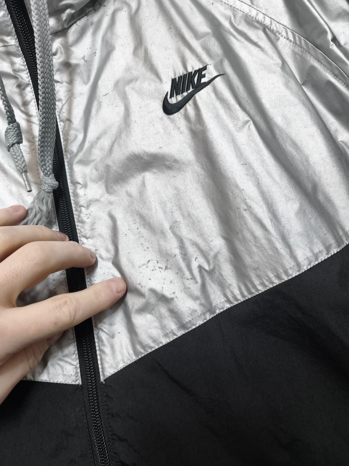 Vintage Nike "Big Shirt" Era Metallic Silver Foil & Black Swoosh Windbreaker XXL