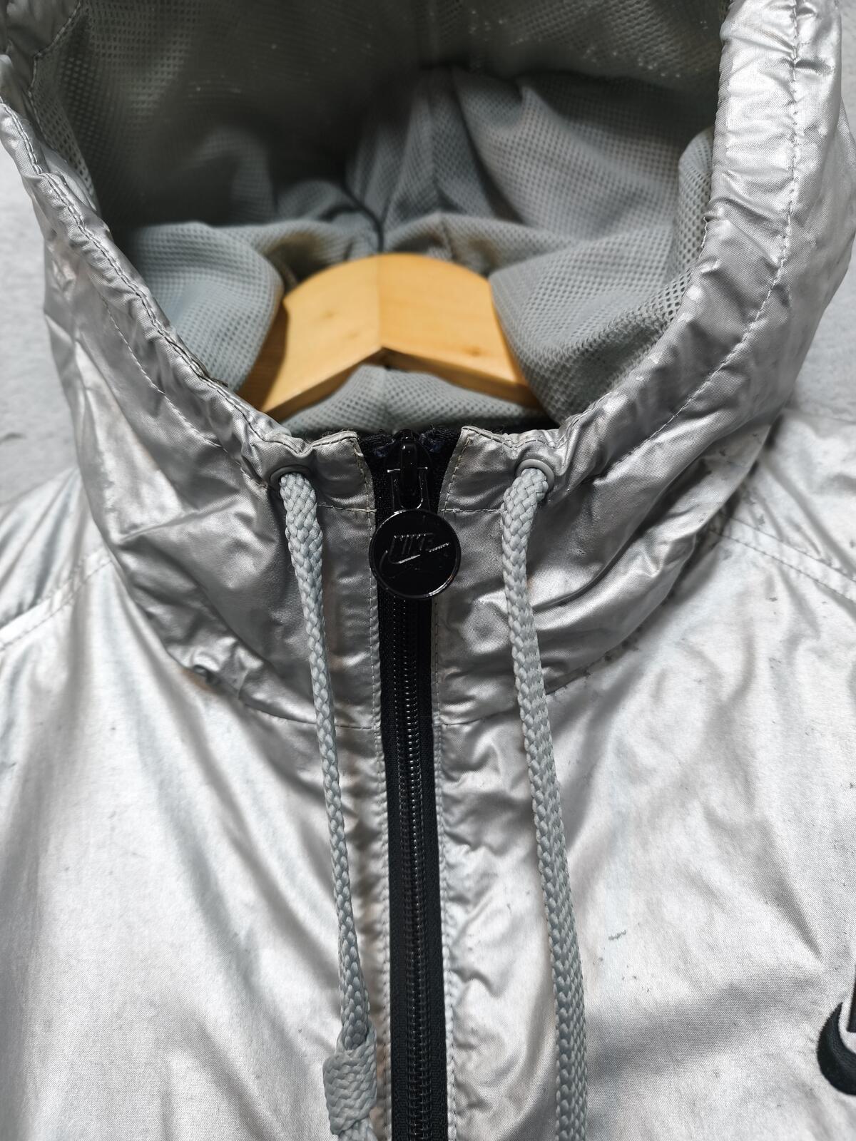 Vintage Nike "Big Shirt" Era Metallic Silver Foil & Black Swoosh Windbreaker XXL