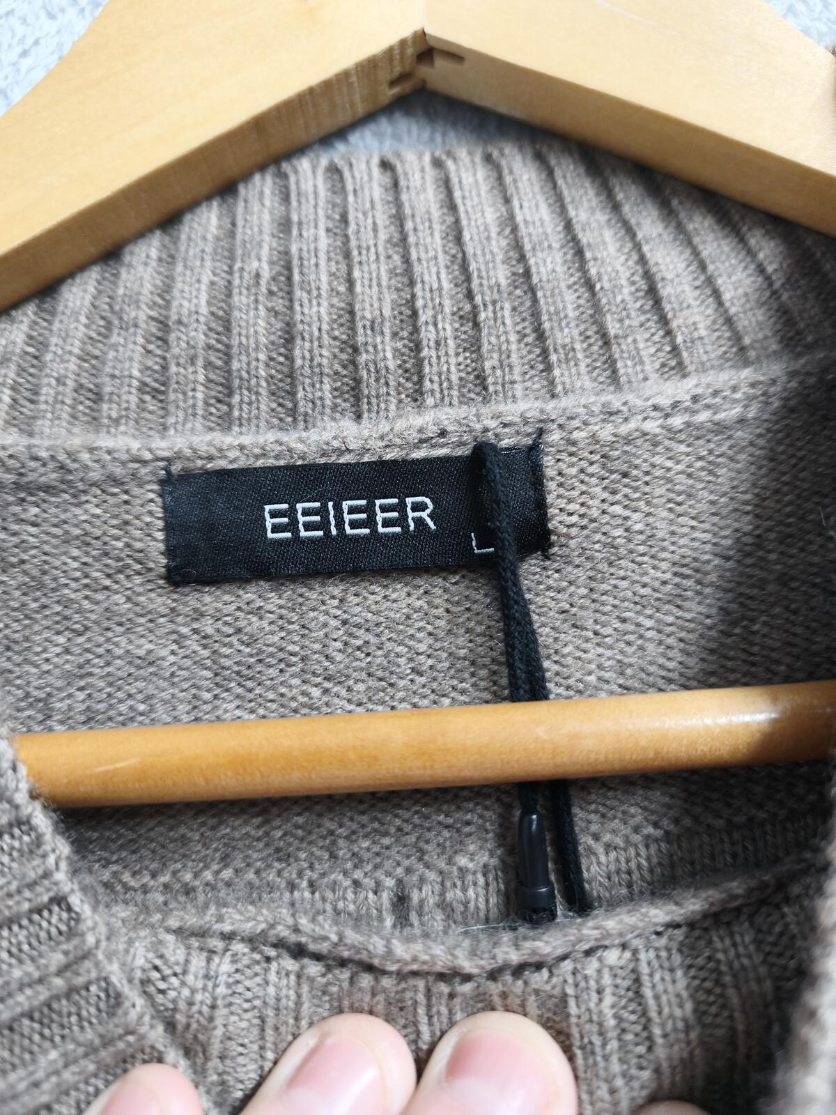 Vintage EEIEER Built In Heated Cable Knit Jumper Sweater Tan Beige Men Size Medium