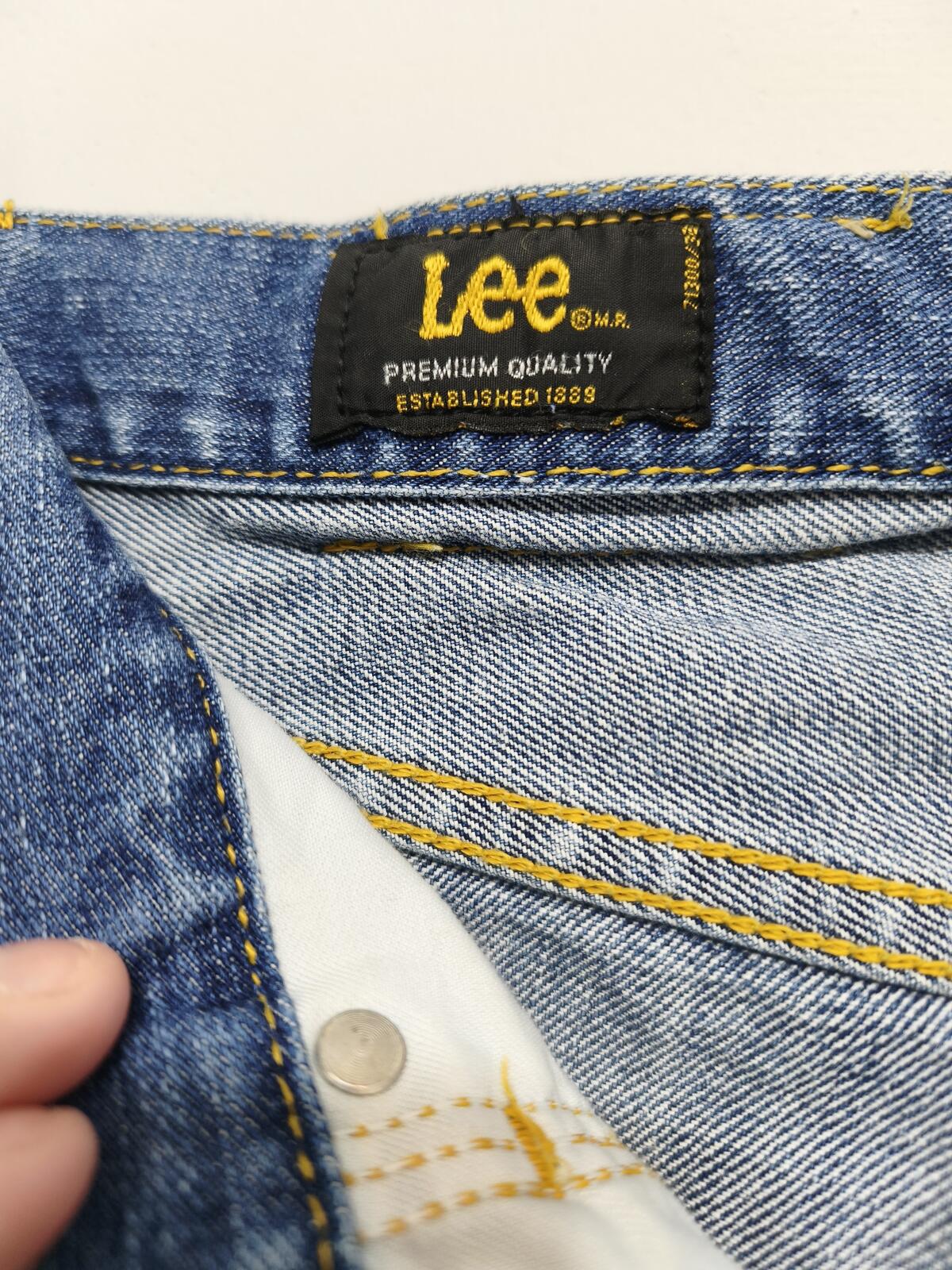 Vintage Lee Seattle Blue Denim Rolled Hem Shorts 90s Skater Grunge Jorts W30
