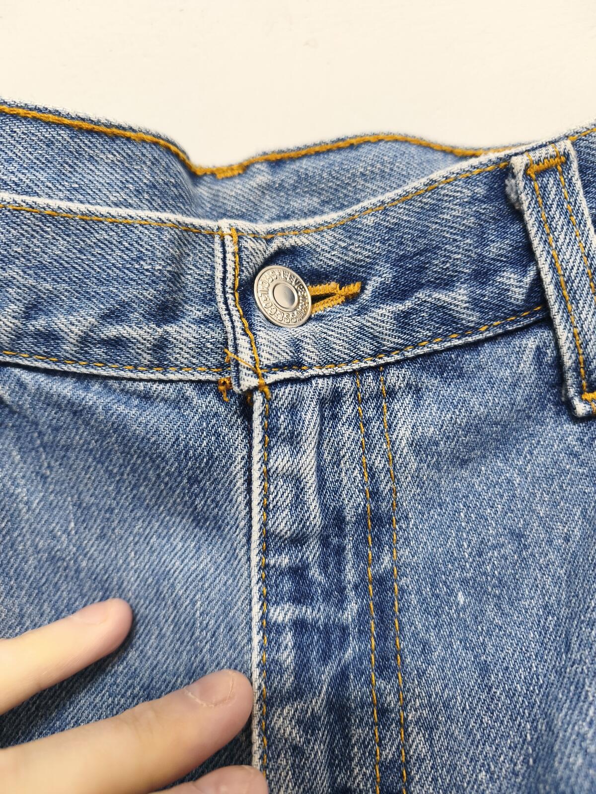 Vintage Levi's 550 Blue Stonewash Raw Hem Jorts Shorts Made in Canada W38