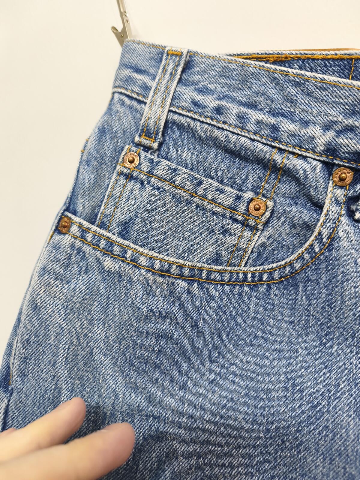 Vintage Levi's 550 Blue Stonewash Raw Hem Jorts Shorts Made in Canada W38