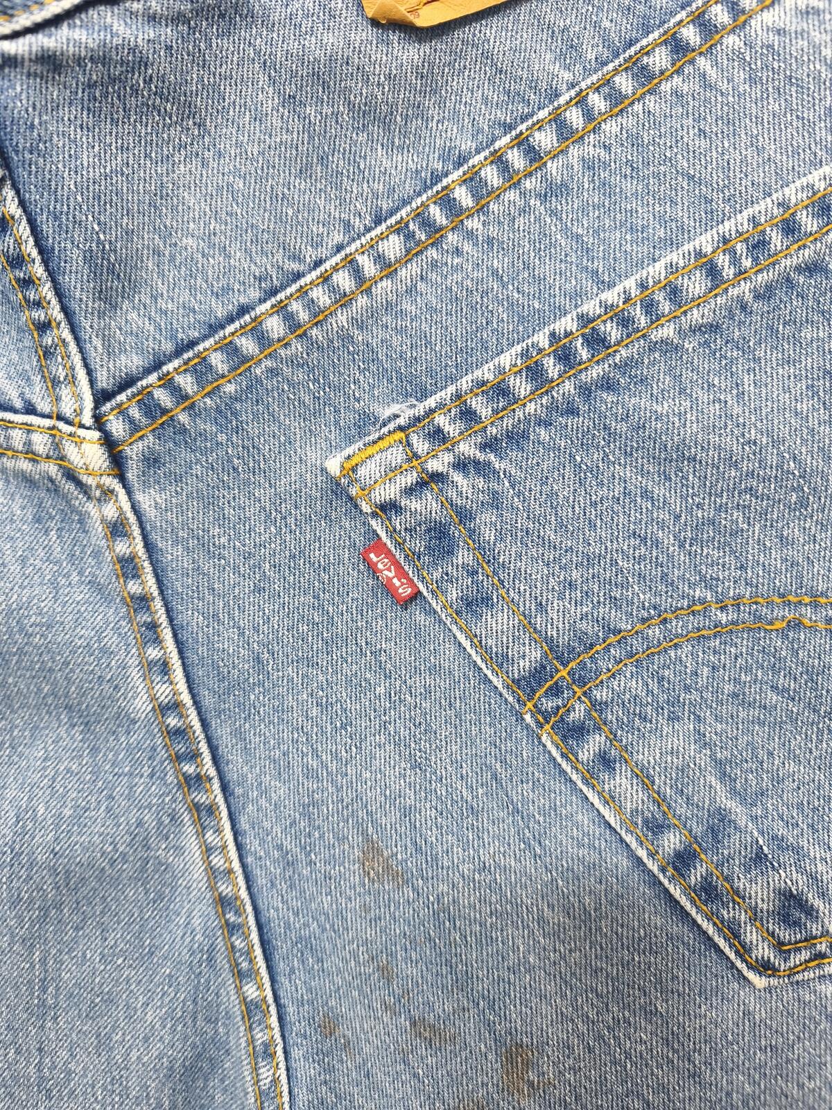 Vintage Levi's 550 Blue Stonewash Raw Hem Jorts Shorts Made in Canada W38