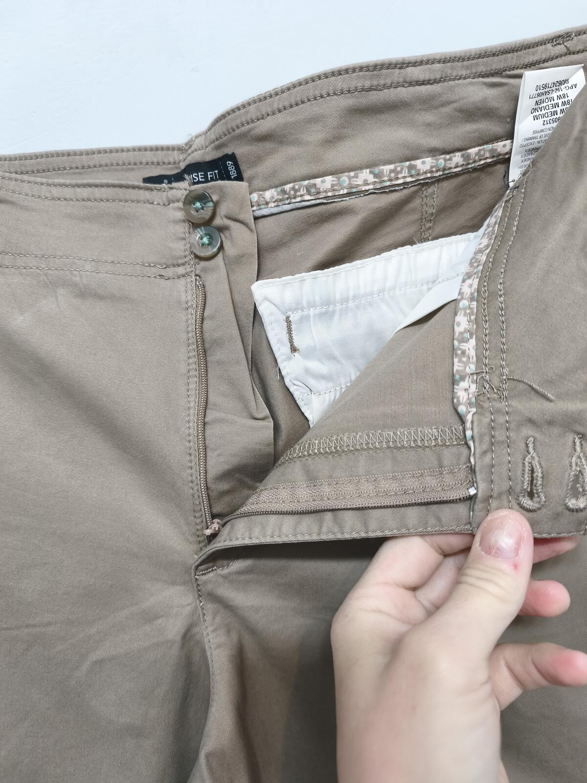 Vintage Lee Chino Shorts Khaki Tan Beige Midrise Comfort Stretch 40W