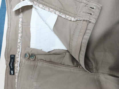 Vintage Lee Chino Shorts Khaki Tan Beige Midrise Comfort Stretch 40W
