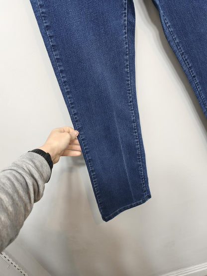 Vintage Lee High Waisted Relaxed Fit Deep Blue Straight Leg Jeans Women's W28