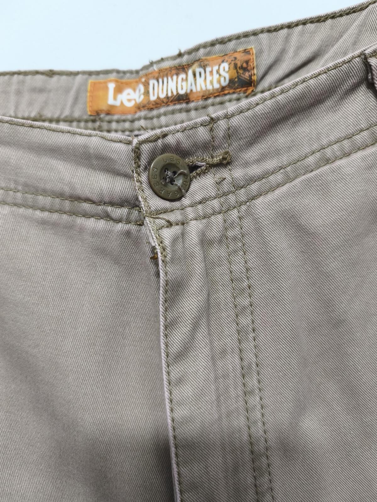 Vintage Lee Dungarees Tan Beige Cargo Utility Shorts 90s Skater Workwear W34
