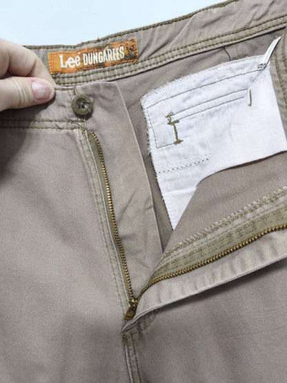 Vintage Lee Dungarees Tan Beige Cargo Utility Shorts 90s Skater Workwear W34