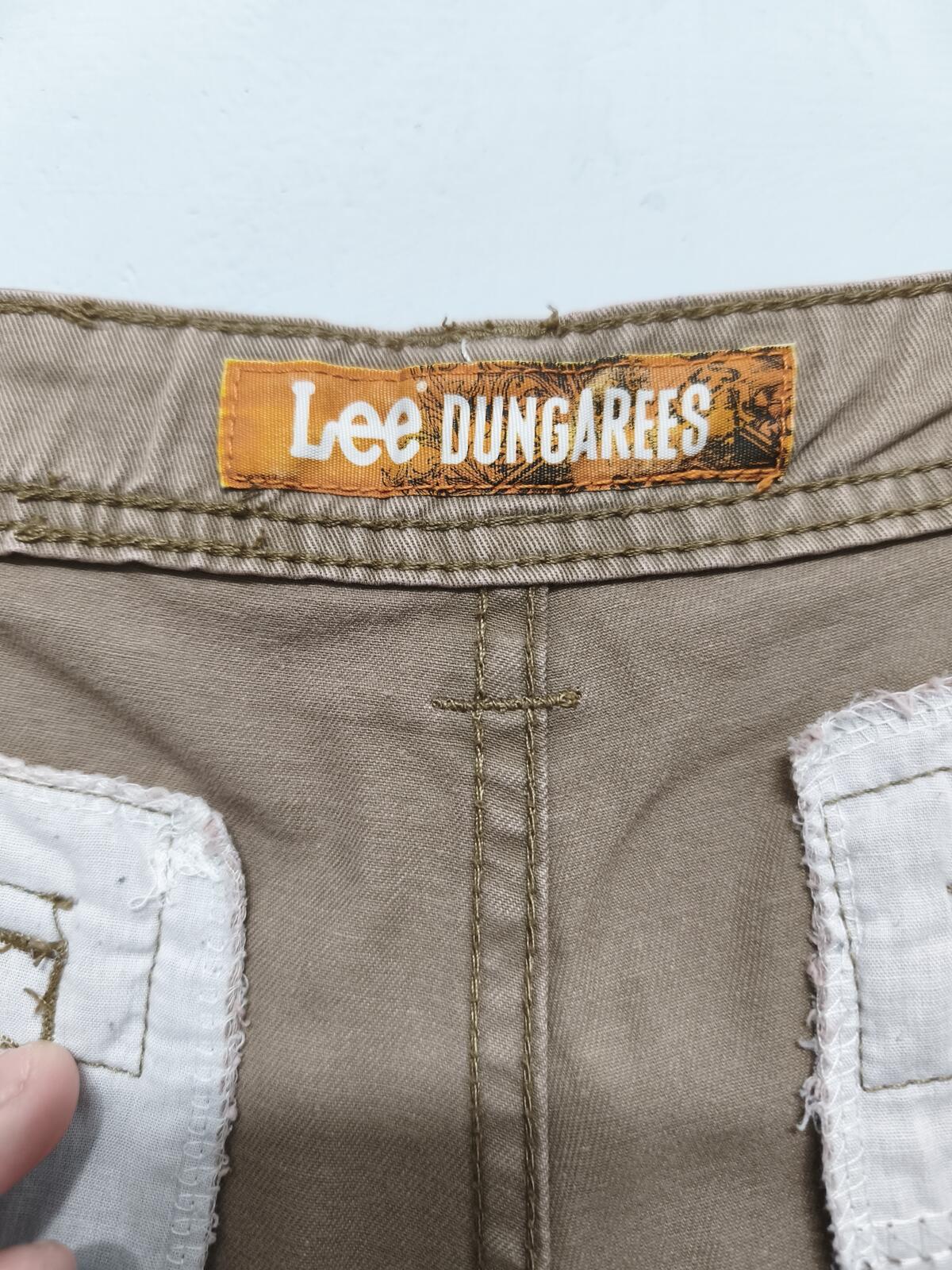 Vintage Lee Dungarees Tan Beige Cargo Utility Shorts 90s Skater Workwear W34