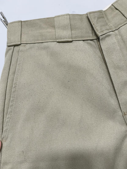 Vintage Dickies Workwear Shorts Khaki Sand 90s Skater Indie Baggy 26W