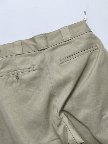 Vintage Dickies Workwear Shorts Khaki Sand 90s Skater Indie Baggy 26W