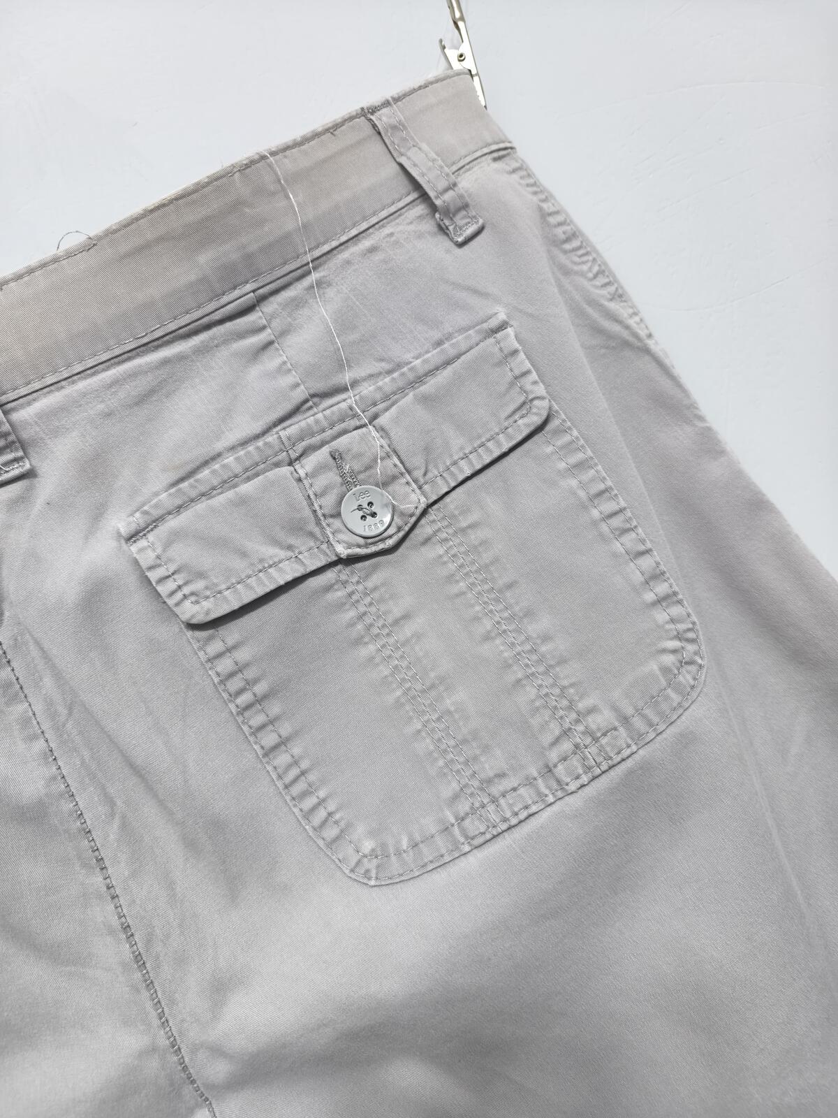 Vintage Lee Comfort Waistband Shorts Grey Stretch Utility Hiking Casual 36W