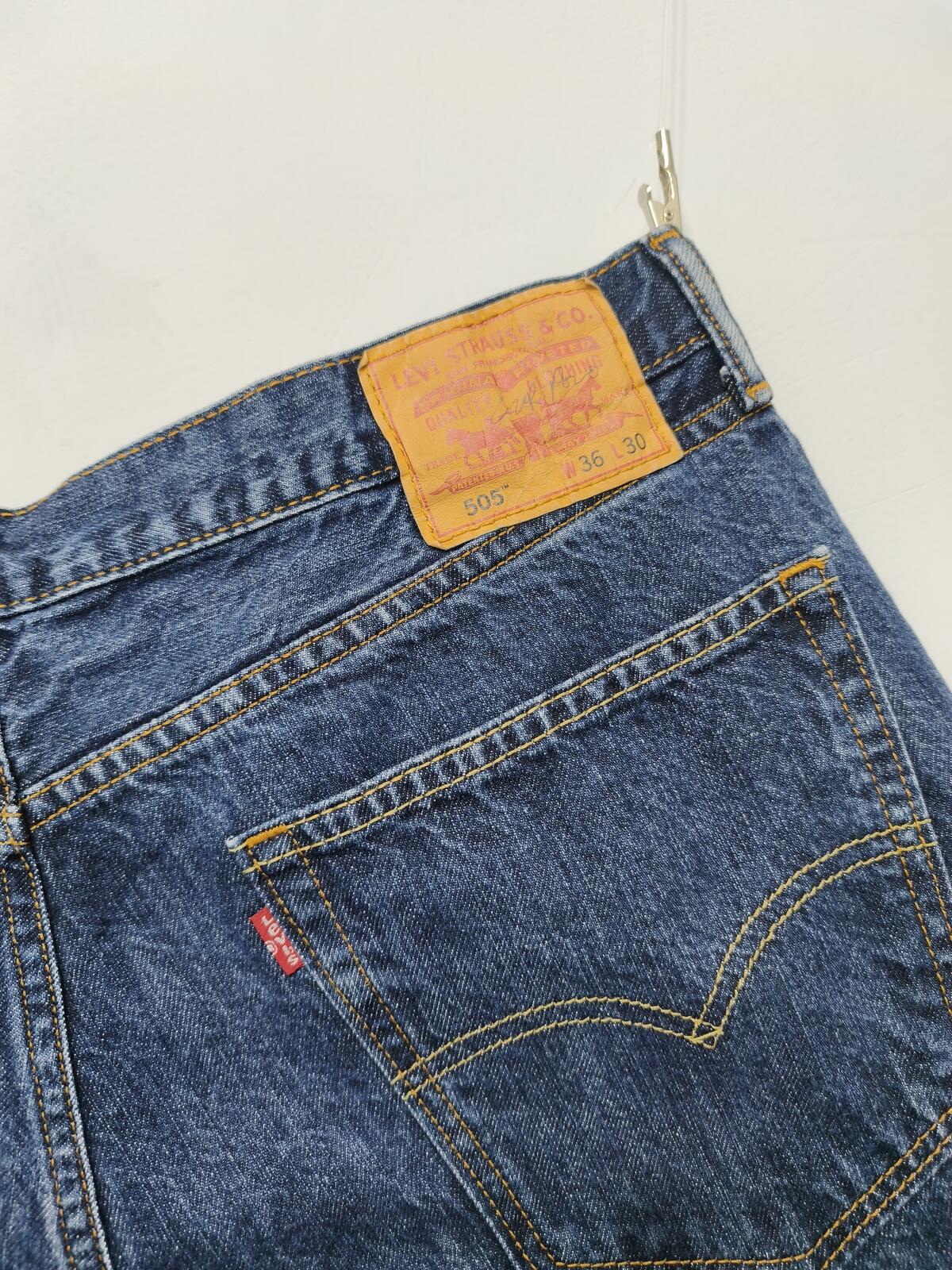 Vintage Levi's 505 Dark Indigo Raw Hem Denim Shorts 90s Skater Grunge Jorts W36