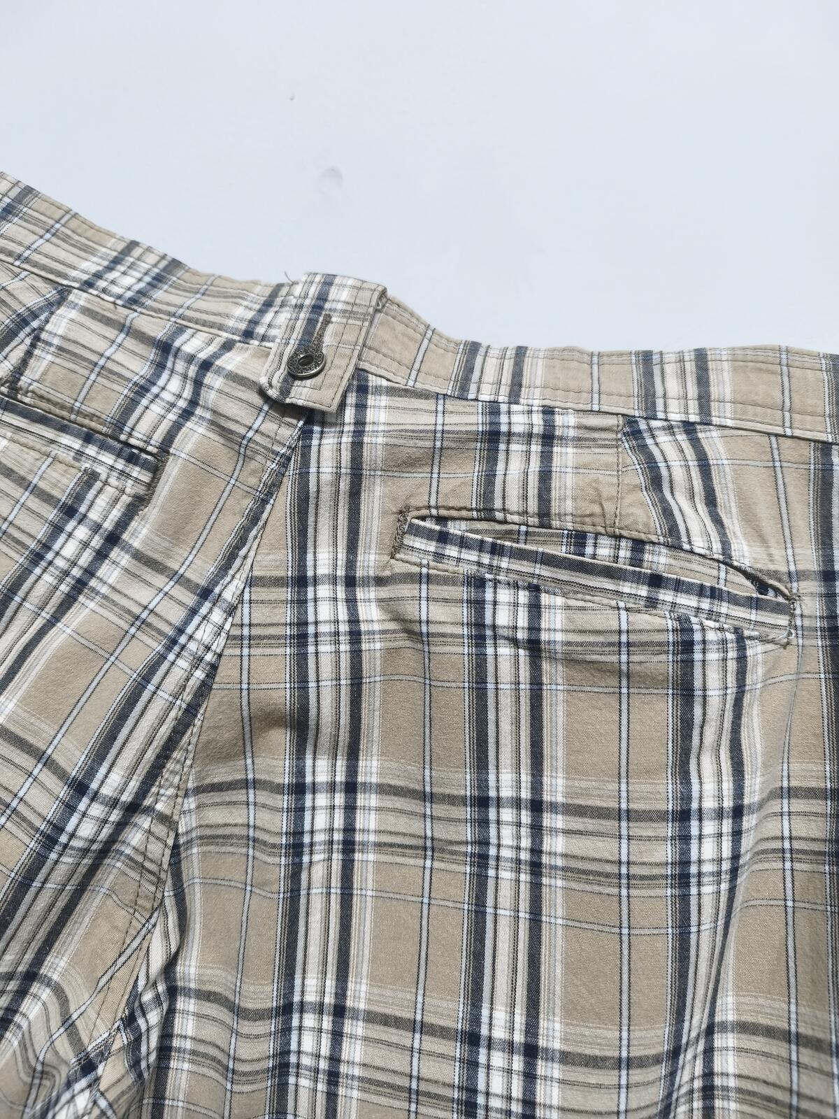 Vintage Lee Plaid Check Shorts Beige Navy Comfort Stretch Summer Prep 32W