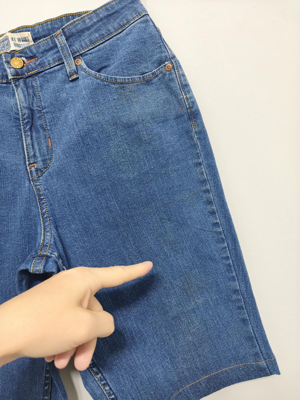 Vintage Signature by Levi Strauss Mid Wash Blue Denim Summer Jorts Shorts W30