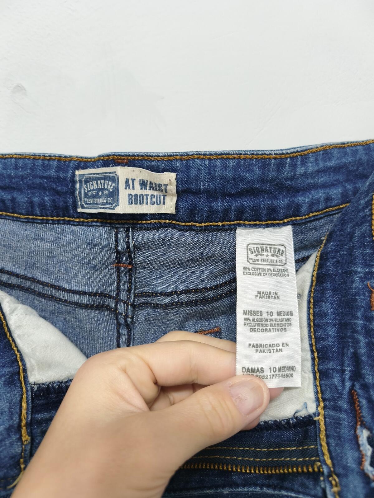 Vintage Signature by Levi Strauss Mid Wash Blue Denim Summer Jorts Shorts W30